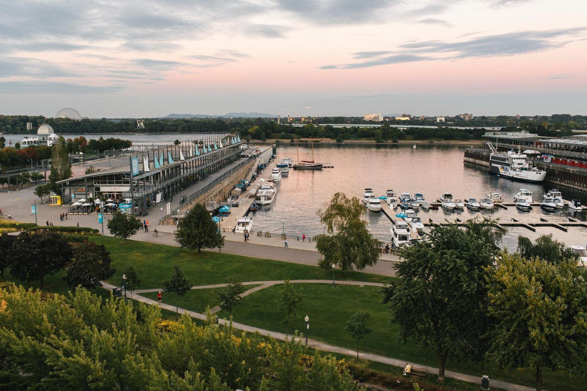 Signature King Room - St Laurent River Front